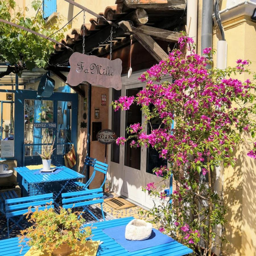 Gite Fa Mille Maison Bleu Robion en Luberon Zewnętrze zdjęcie